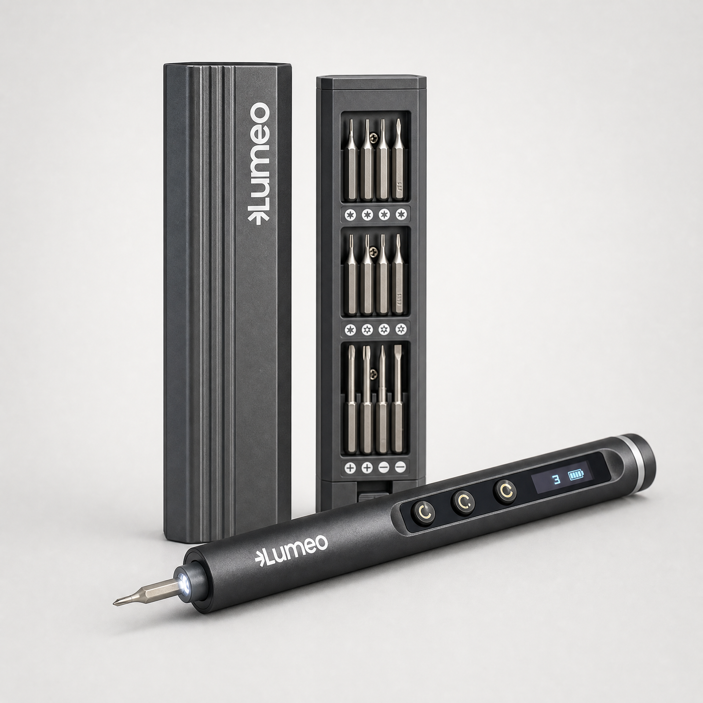 1_Hero_driver+case.png