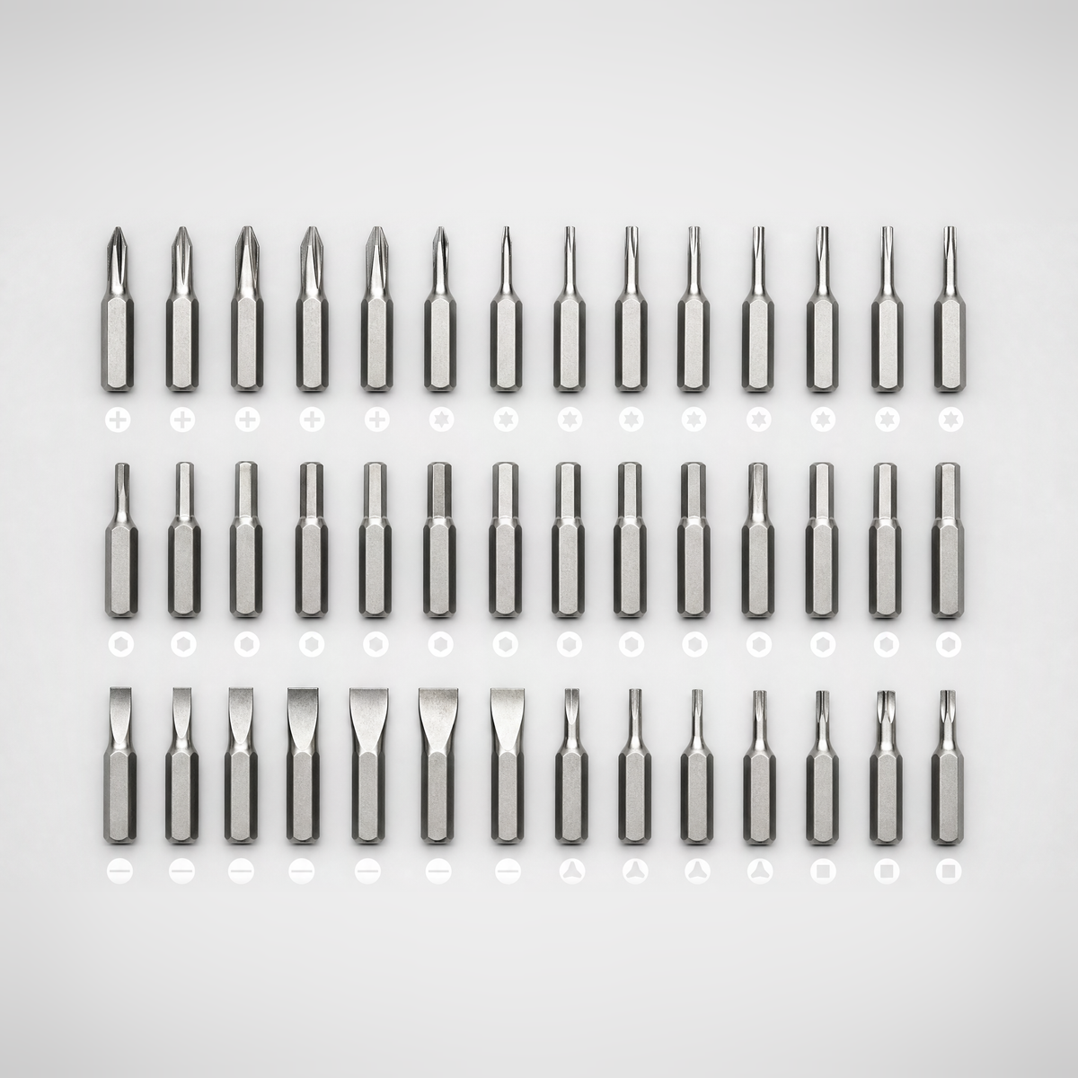 The full set of 42 S2 steel bits